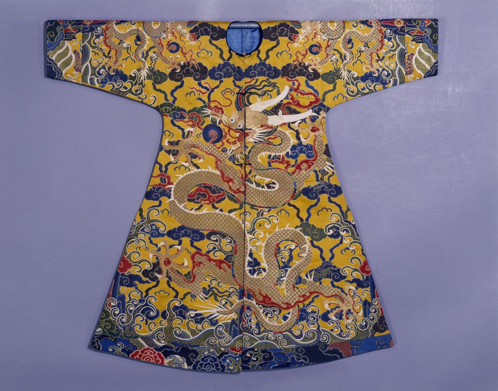 图片[1]-Yellow satin weaving gold dragon cloud pattern-China Archive